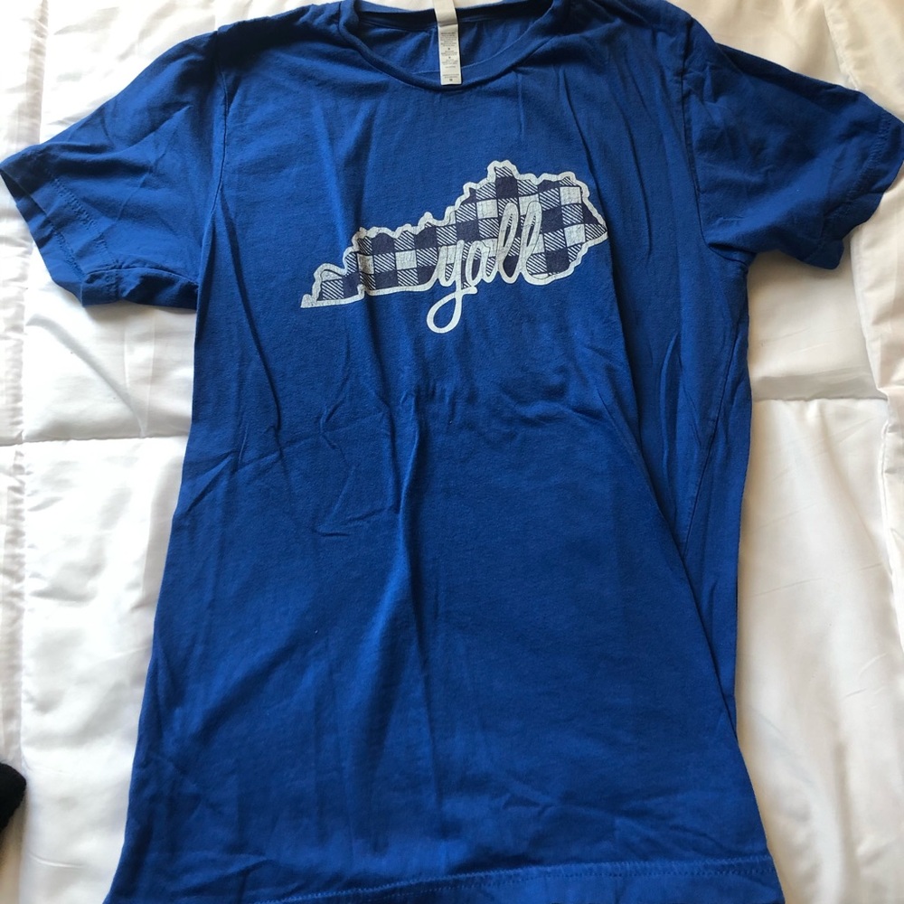 cute tee!